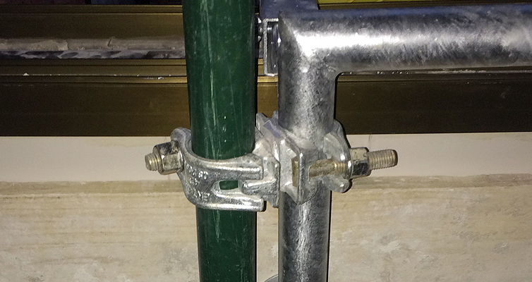 Abrazadera giratoria para andamio/puntal de 48 mm